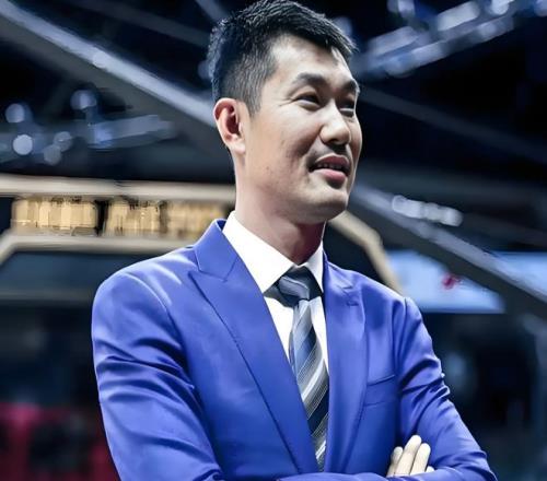 凯里,欧文解释尊,重黄蜂队拉,亚博体育登录入口,亚博体育平台,亚博体育注册网址,亚博体育app,亚博体育官网,亚博体育网站,亚博体育网页版